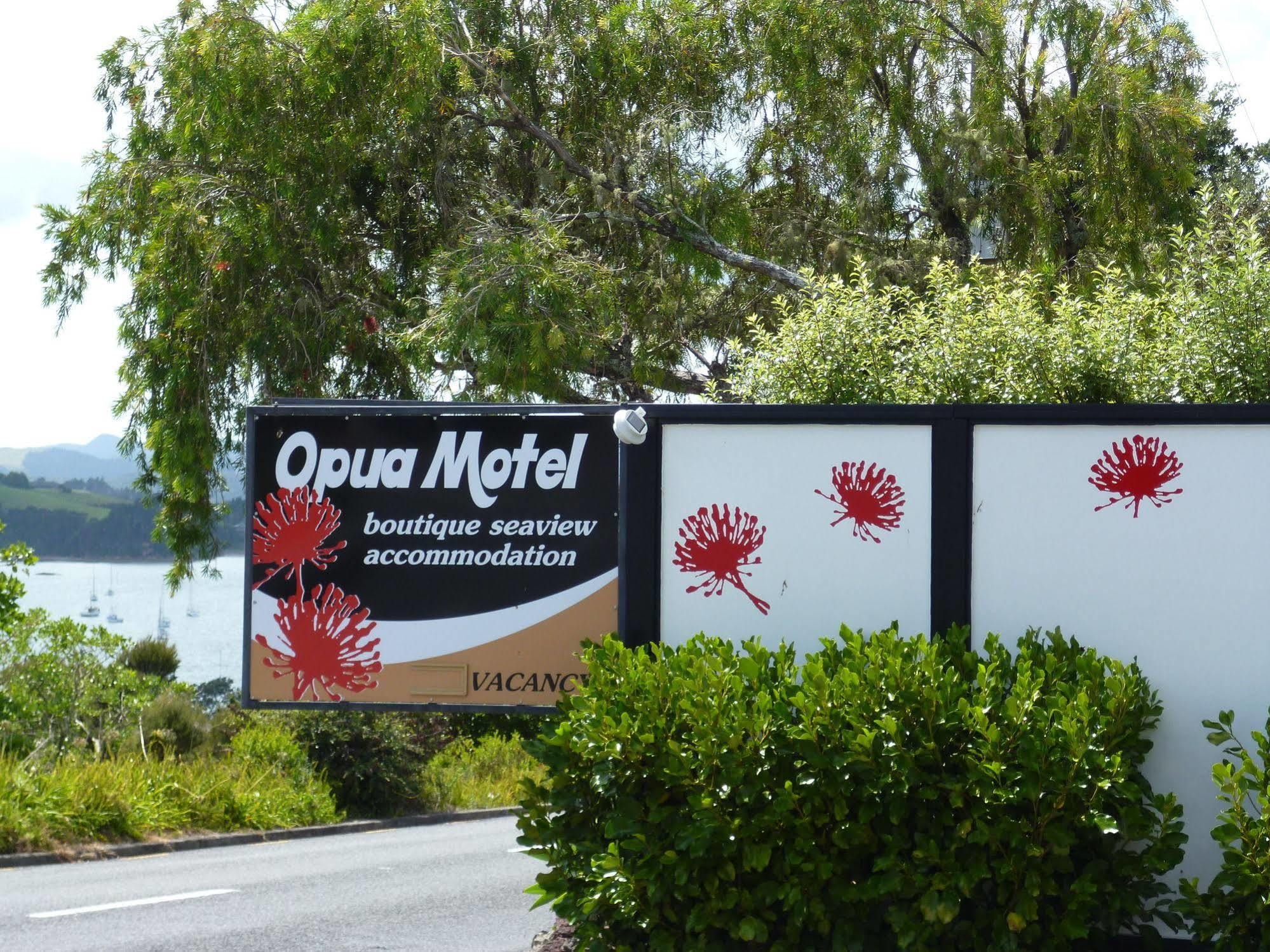 Opua Boutique Seaview Motel Екстер'єр фото