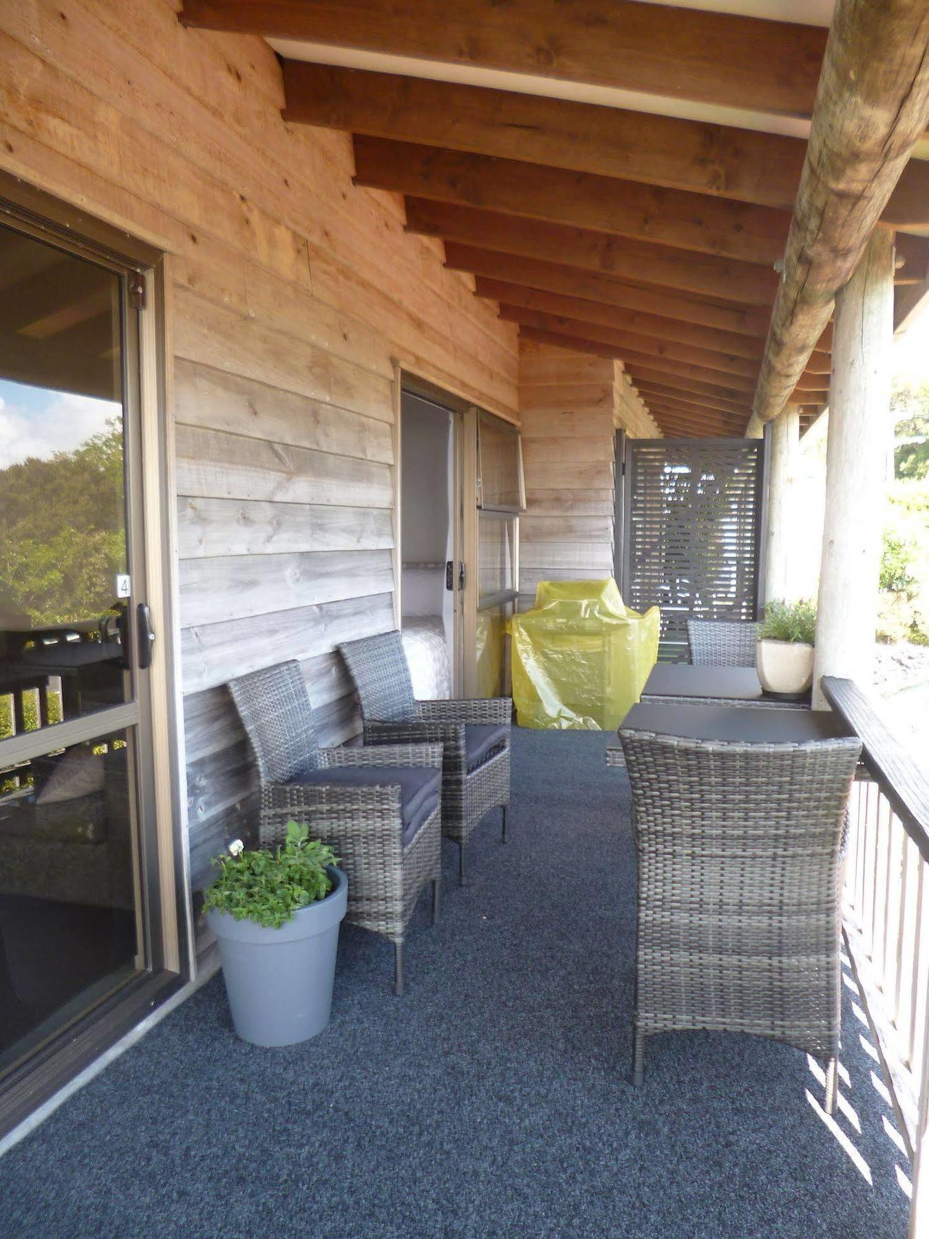 Opua Boutique Seaview Motel Екстер'єр фото
